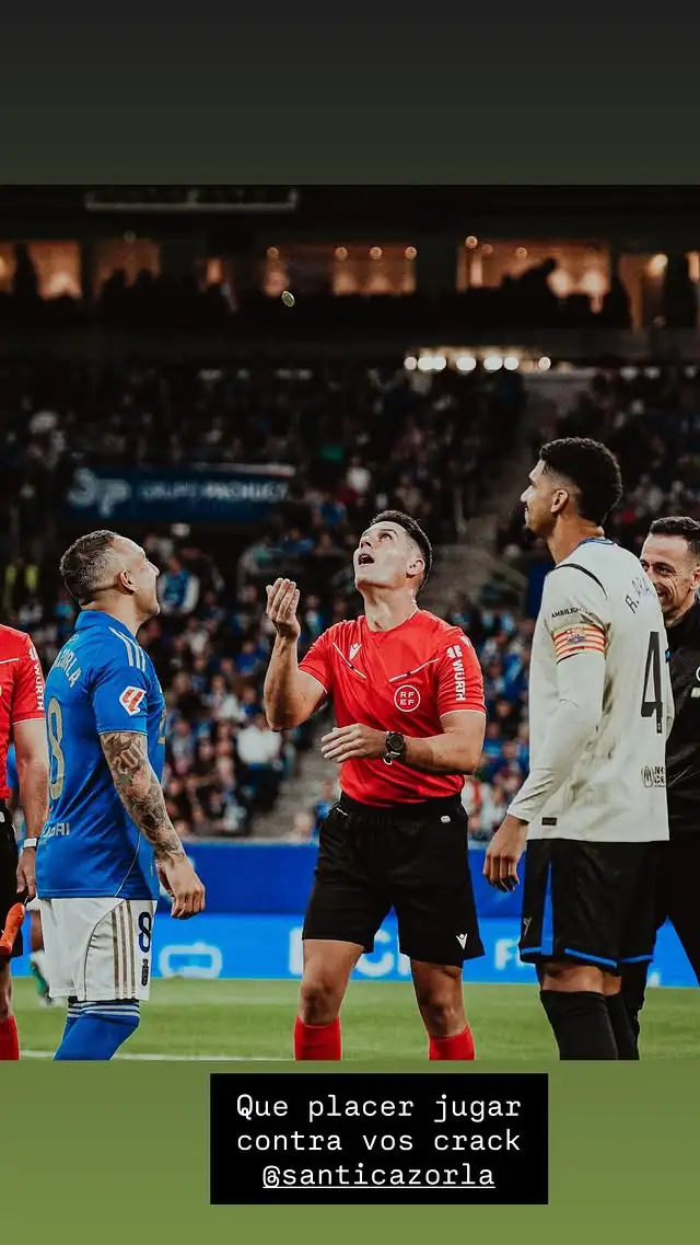 开云体育下载-阿劳霍Ins晒与卡索拉的同框照片：很高兴与你比赛，大师！