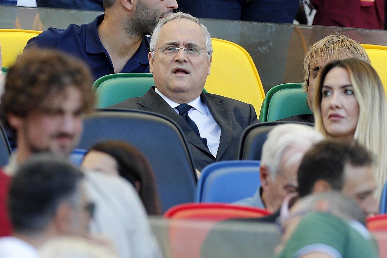 kaiyun-洛蒂托：拉齐奥不会削弱球队的实力，很多球员受到关注但我们不卖