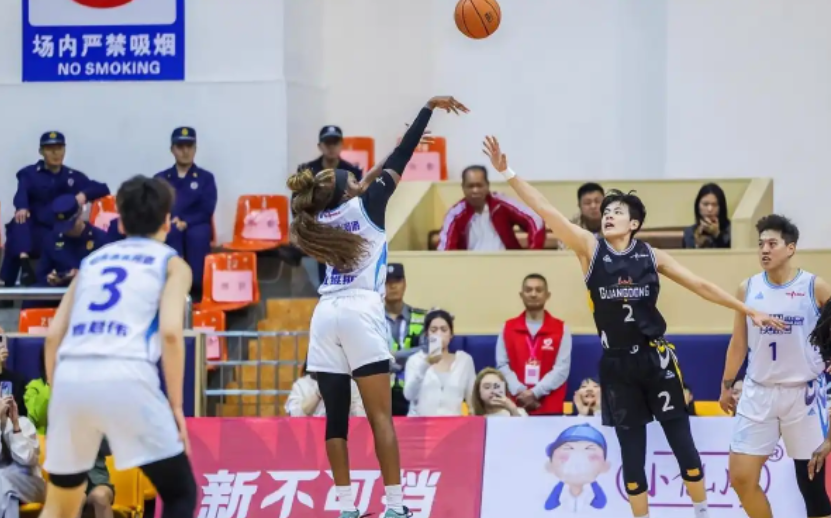 开云官网-张子宇10分！山东女篮力擒广东，帕克两双数据，终结对手14连胜！