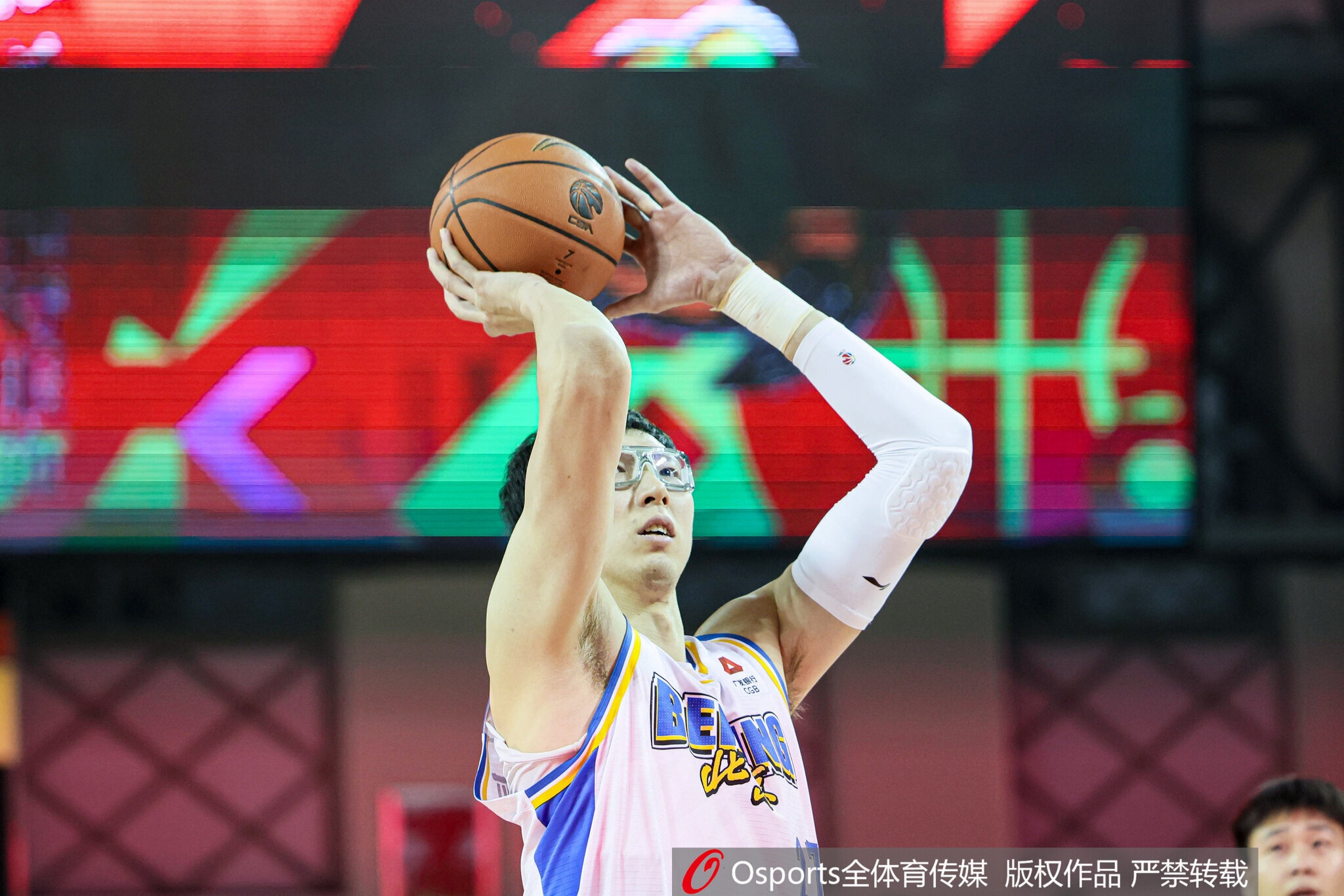 开云体育下载-今天陈盈骏&amp;方硕&amp;周琦全被罚下 张鹏珲有高度能持球有三分真能用